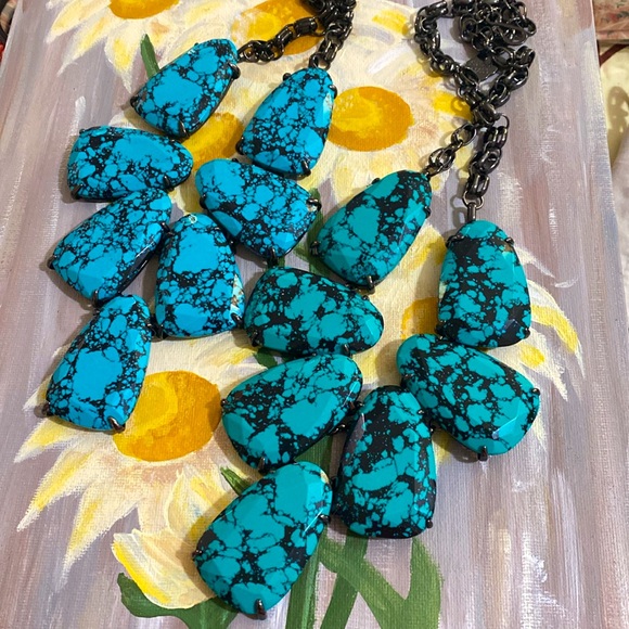 Kendra Scott Harlows - Picture 2 of 2